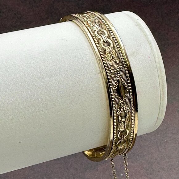 Whiting & Davis Jewelry - VTG Whiting & Davis 1950s Gold-Tone Hinged Cuff Bracelet